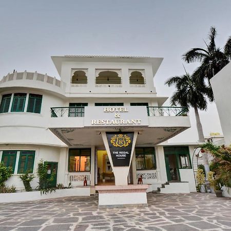Treebo The Regal House, Near Fateh Sagar Lake Udaipur Extérieur photo